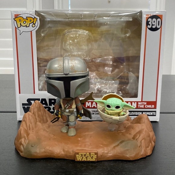 Funko Pop! Star Wars: The Mandalorian and The Child Vinyl Bobblehead Figure - Picture 3 of 13